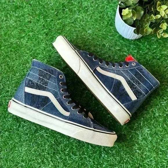 NEW🌟Vans Sk8 Hi Denim Embroidered - Picture 3 of 6